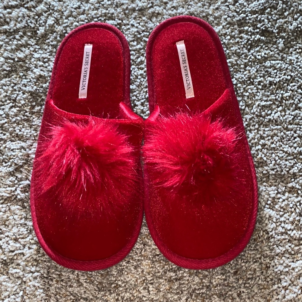 Victoria’s secret slippers